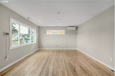 1001 S 6th Ave, Kelso, WA 98626 - Photo 4