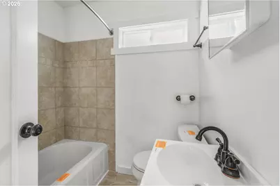 1001 S 6th Ave, Kelso, WA 98626 - Photo 16