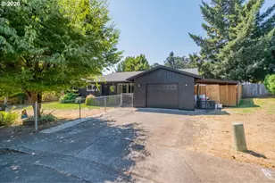 350 W Pine St, Sweet Home, OR 97386 - Photo 2