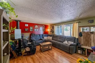 350 W Pine St, Sweet Home, OR 97386 - Photo 4
