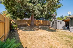 350 W Pine St, Sweet Home, OR 97386 - Photo 30