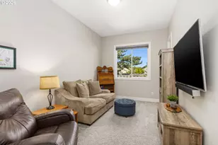14647 NW Fricke Ln, Portland, OR 97229 - Photo 16