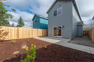 9279 E Burnside St, Portland, OR 97216 - Photo 22