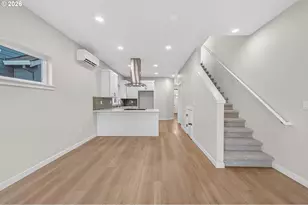 9279 E Burnside St, Portland, OR 97216 - Photo 10