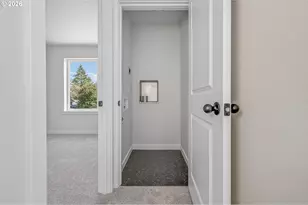 9279 E Burnside St, Portland, OR 97216 - Photo 22