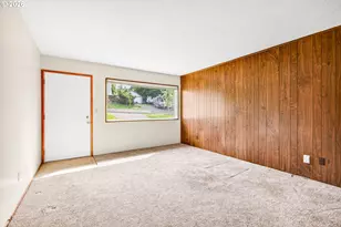 4934 SE Malden Dr, Portland, OR 97206 - Photo 6
