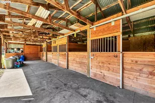 24309 Warthen Rd, Elmira, OR 97437 - Photo 32