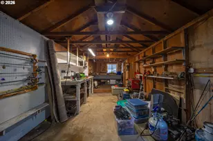 62196 Crown Point Rd, Coos Bay, OR 97420 - Photo 16