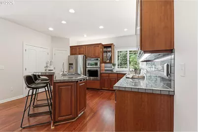 22868 SW Hillcrest Rd, West Linn, OR 97068 - Photo 10