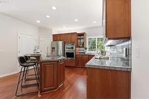 22868 SW Hillcrest Rd, West Linn, OR 97068 - Photo 10