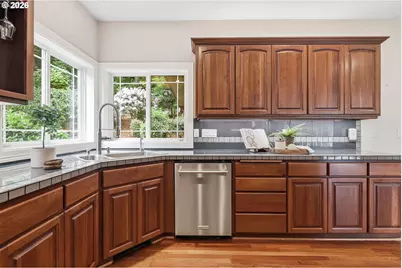 22868 SW Hillcrest Rd, West Linn, OR 97068 - Photo 12