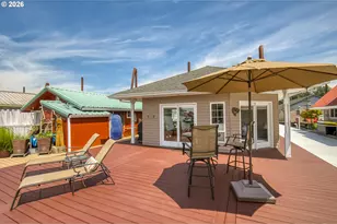 19609 NE Marine Dr, Portland, OR 97230 - Photo 18