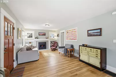 557 W 19th Ave, Eugene, OR 97401 - Photo 6