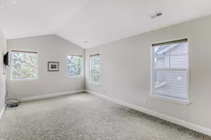 21533 SW Susan Ln, Beaverton, OR 97003 - Photo 14