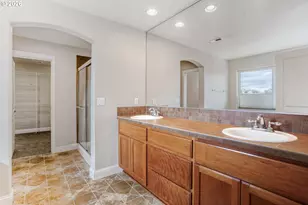 21533 SW Susan Ln, Beaverton, OR 97003 - Photo 22