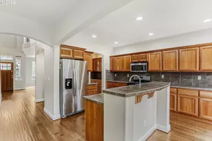 21533 SW Susan Ln, Beaverton, OR 97003 - Photo 10