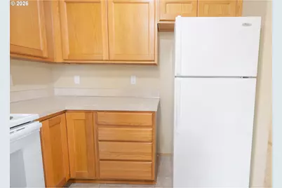 2047 SE Huckleberry Ave, Warrenton, OR 97146 - Photo 10