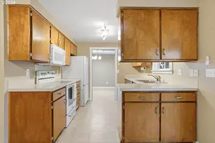 1967 Astor Way, Woodburn, OR 97071 - Photo 18