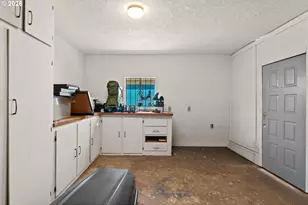 6625 SE 87th Ave, Portland, OR 97266 - Photo 28