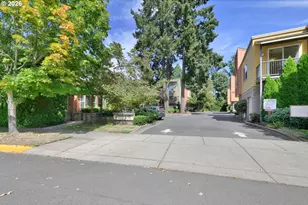 347 Rustic Pl, Eugene, OR 97401 - Photo 40
