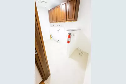 20900 SW Winema Dr, Tualatin, OR 97062 - Photo 24