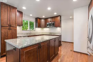 20900 SW Winema Dr, Tualatin, OR 97062 - Photo 8
