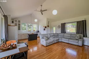 28600 Jones Dr, Foster, OR 97345 - Photo 8