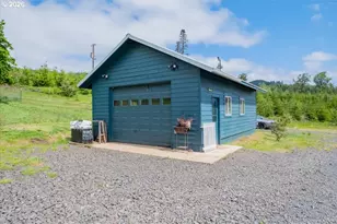 28600 Jones Dr, Foster, OR 97345 - Photo 20