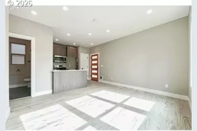 2885 NE Couch St, Portland, OR 97232 - Photo 32
