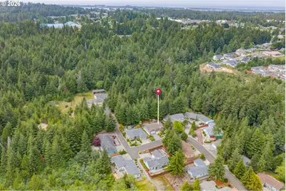 2142 Lynne Dr, North Bend, OR 97459 - Photo 8