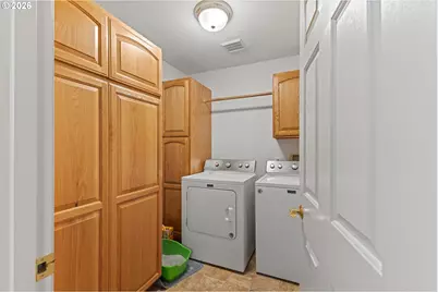 2142 Lynne Dr, North Bend, OR 97459 - Photo 24