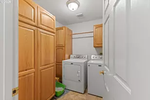 2142 Lynne Dr, North Bend, OR 97459 - Photo 24