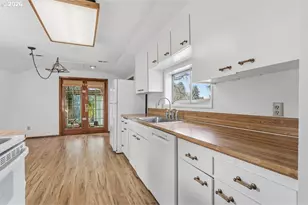 20350 SW Johnson St, Beaverton, OR 97003 - Photo 12