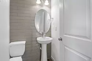 14090 SW Burlwood Ln, Beaverton, OR 97005 - Photo 18