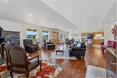 41221 SE Van Lake Rd, Prineville, OR 97754 - Photo 4