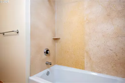 2335 NW Raleigh St #A317, Portland, OR 97210 - Photo 28