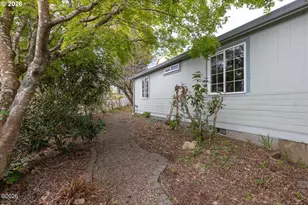 4625 NE Voyage Ave, Lincoln City, OR 97367 - Photo 30