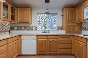4625 NE Voyage Ave, Lincoln City, OR 97367 - Photo 18