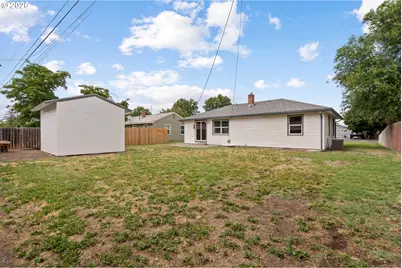 747 W Juniper Ave, Hermiston, OR 97838 - Photo 14