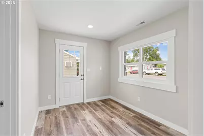 747 W Juniper Ave, Hermiston, OR 97838 - Photo 12