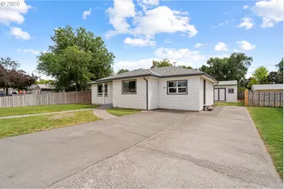 747 W Juniper Ave, Hermiston, OR 97838 - Photo 16