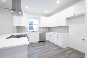 6539 SE Woodstock Blvd, Portland, OR 97206 - Photo 8