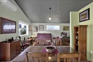 32 Easy St, Florence, OR 97439 - Photo 14