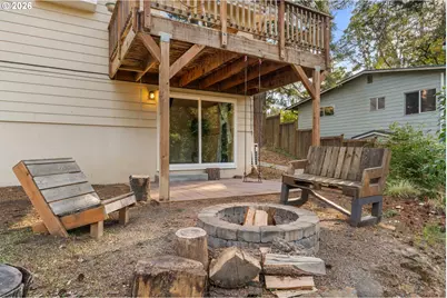 105 W 35th Pl, Eugene, OR 97405 - Photo 38