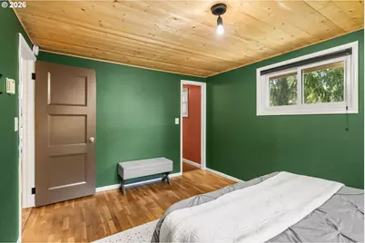 105 W 35th Pl, Eugene, OR 97405 - Photo 18