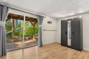105 W 35th Pl, Eugene, OR 97405 - Photo 30