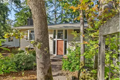 105 W 35th Pl, Eugene, OR 97405 - Photo 2