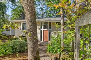 105 W 35th Pl, Eugene, OR 97405 - Photo 2