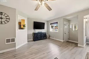 14907 SE Cedar Ave, Milwaukie, OR 97267 - Photo 4