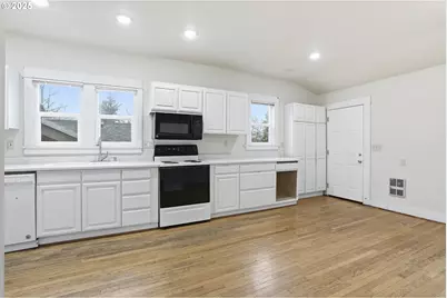 3320 SE 54th Ave, Portland, OR 97206 - Photo 10